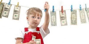 Фото - Приучение ребенка к деньгам с трех лет