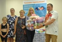 Фото - Компания «Инвитро-Воронеж» помогла недоношенным младенцам «утеплиться»