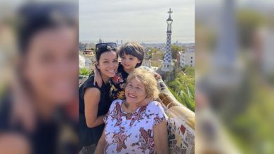 Фото - 47-летняя Ева Лонгория проводит время на отдыхе в Испании с мамой и сыном