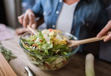 Фото - Нутрициолог предупредила о вреде овощных салатов