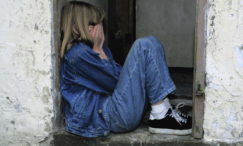 Фото - В Петербурге 14-летняя девочка обвинила мать в сексуальном насилии